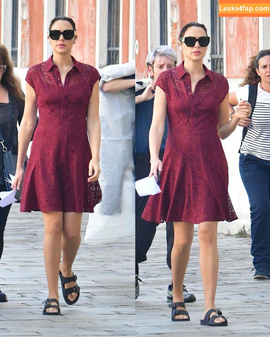 Gal Gadot / gal_gadot / https: / inked_hriss leaked photo photo #0647
