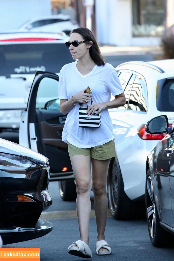 Gal Gadot / gal_gadot / https: / inked_hriss leaked photo photo #0652