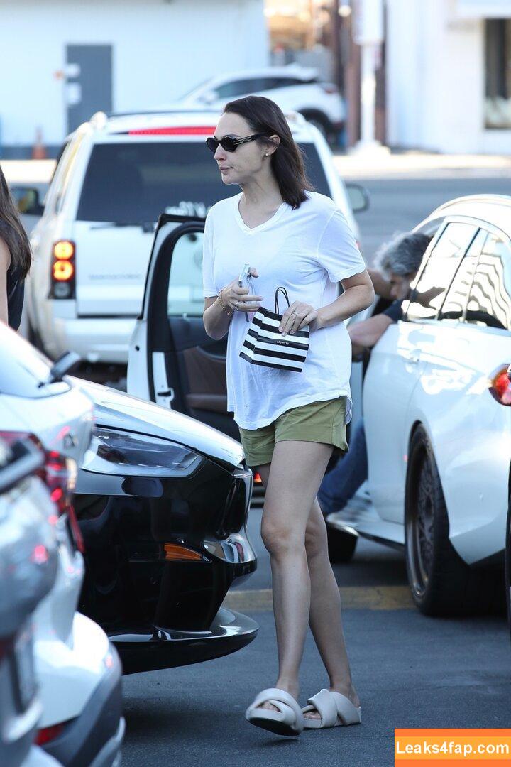 Gal Gadot / gal_gadot / https: / inked_hriss leaked photo photo #0655