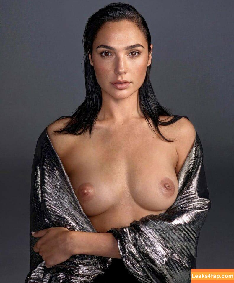 Gal Gadot / gal_gadot / https: / inked_hriss leaked photo photo #0667