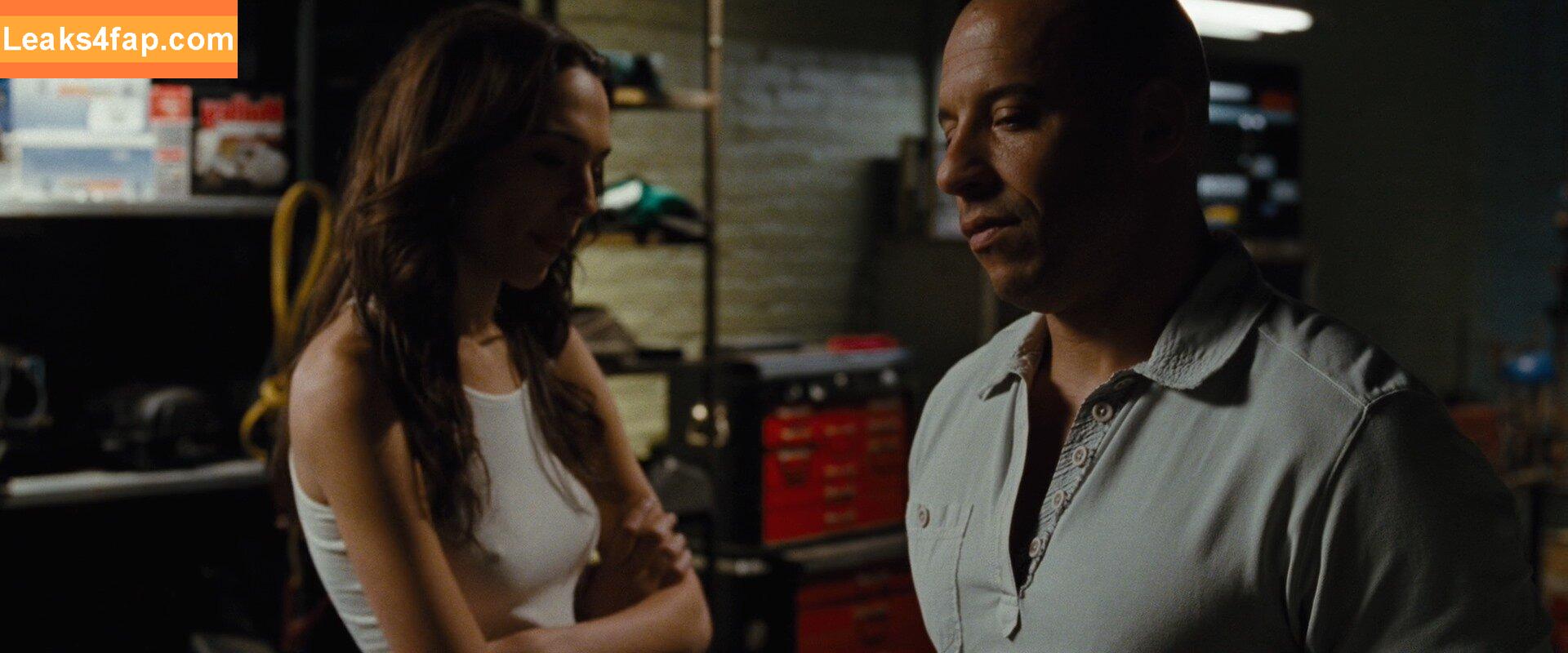 Gal Gadot / gal_gadot / https: / inked_hriss leaked photo photo #0699