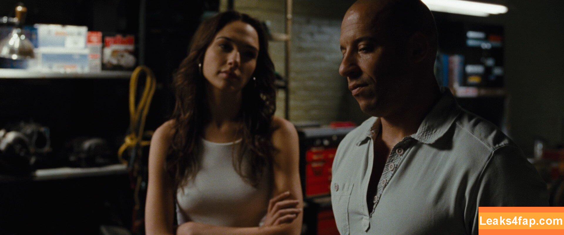 Gal Gadot / gal_gadot / https: / inked_hriss leaked photo photo #0702