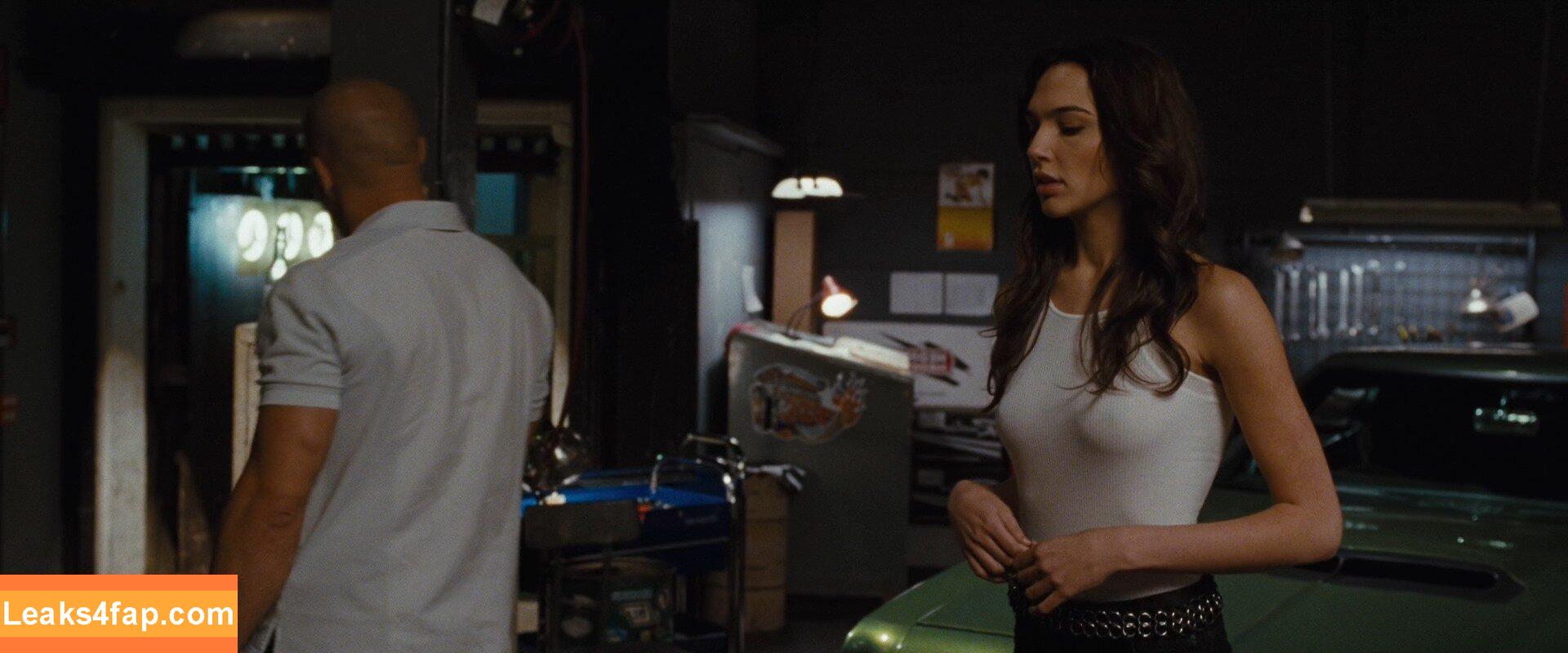 Gal Gadot / gal_gadot / https: / inked_hriss leaked photo photo #0703