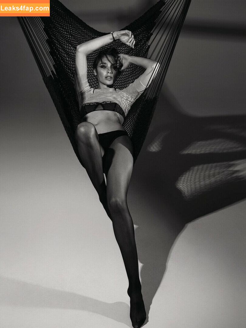Gal Gadot / gal_gadot / https: / inked_hriss leaked photo photo #0767