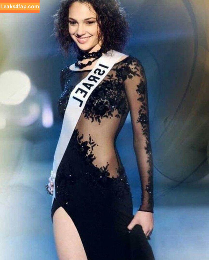 Gal Gadot / gal_gadot / https: / inked_hriss leaked photo photo #0812