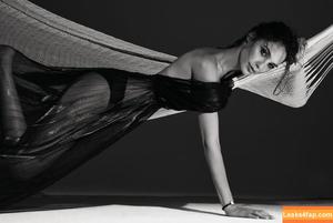 Gal Gadot photo #0099