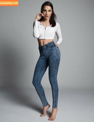 Gal Gadot photo #0131