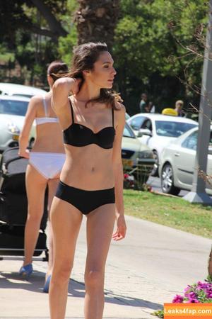 Gal Gadot photo #0145