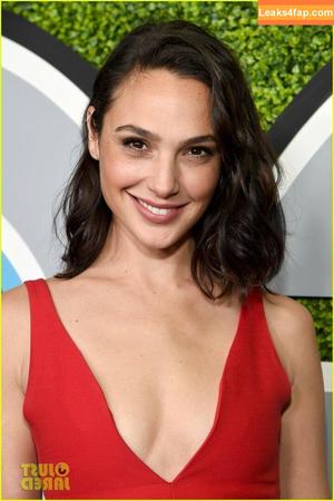 Gal Gadot photo #0234