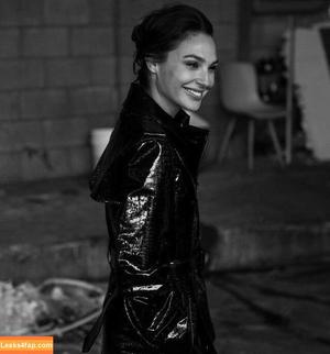 Gal Gadot photo #0350