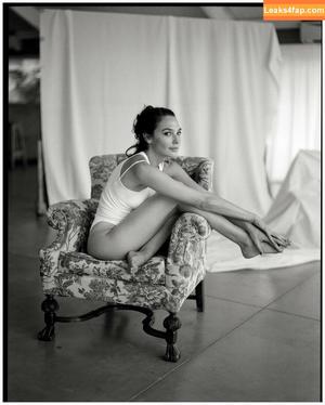 Gal Gadot photo #0415
