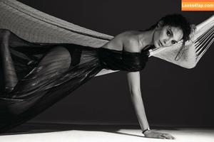 Gal Gadot photo #0483