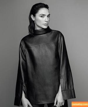 Gal Gadot photo #0492