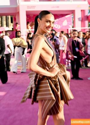 Gal Gadot photo #0509