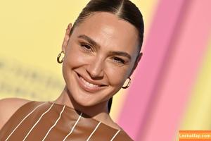 Gal Gadot photo #0559
