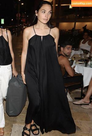 Gal Gadot photo #0603