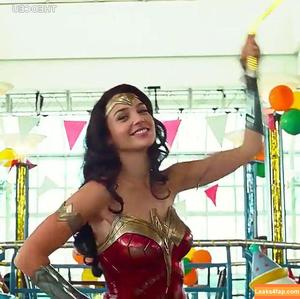 Gal Gadot photo #0640