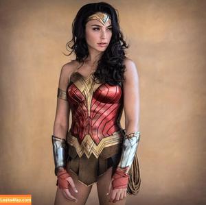 Gal Gadot photo #0721