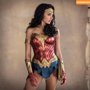 Gal Gadot photo #0722