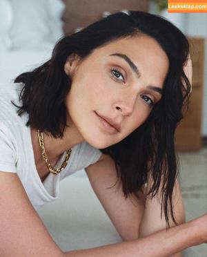 Gal Gadot photo #0799