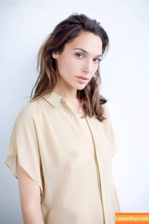 Gal Gadot photo #0822