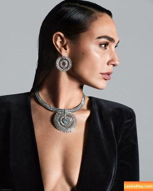 Gal Gadot photo #0934