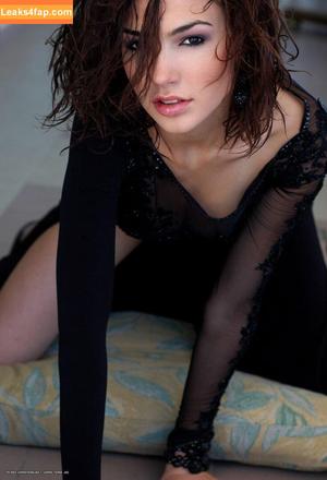 Gal Gadot photo #0999