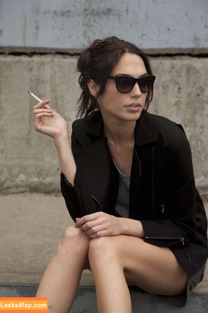 Gal Gadot / gal_gadot / https: / inked_hriss leaked photo photo #1046