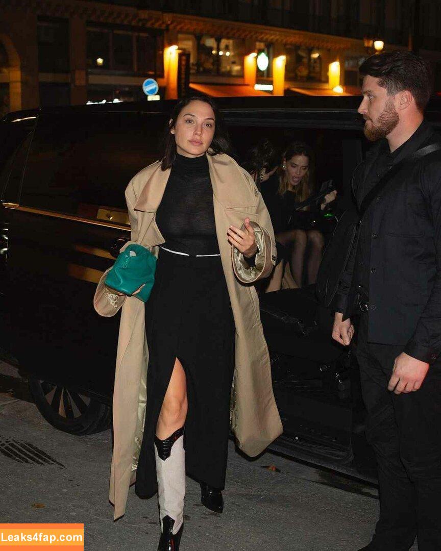 Gal Gadot / gal_gadot / https: / inked_hriss leaked photo photo #1078