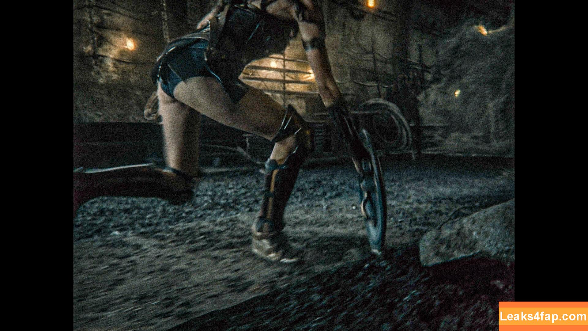 Gal Gadot / gal_gadot / https: / inked_hriss leaked photo photo #1106