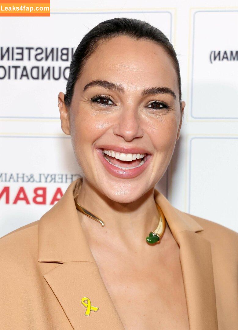 Gal Gadot / gal_gadot / https: / inked_hriss leaked photo photo #1167