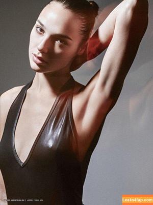 Gal Gadot photo #1020