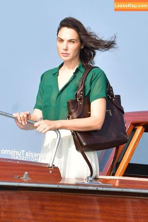 Gal Gadot photo #1036
