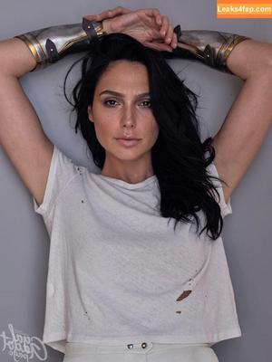 Gal Gadot photo #1044