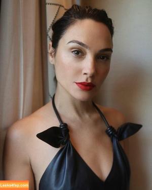 Gal Gadot photo #1076