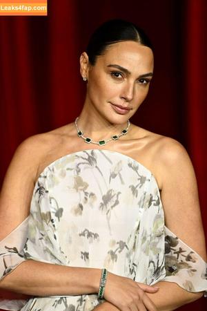 Gal Gadot photo #1098