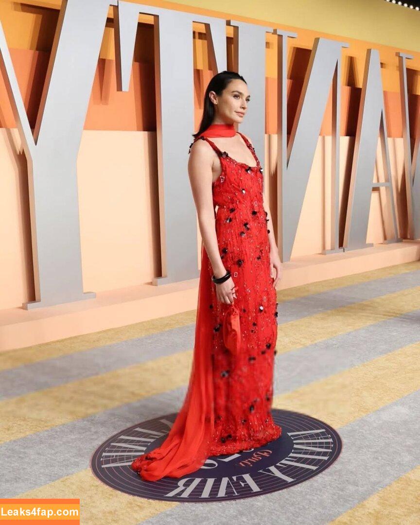 Gal Gadot / gal_gadot / https: / inked_hriss leaked photo photo #2122
