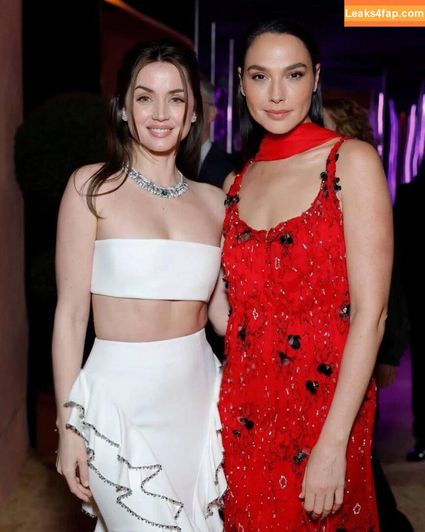Gal Gadot / gal_gadot / https: / inked_hriss leaked photo photo #2123