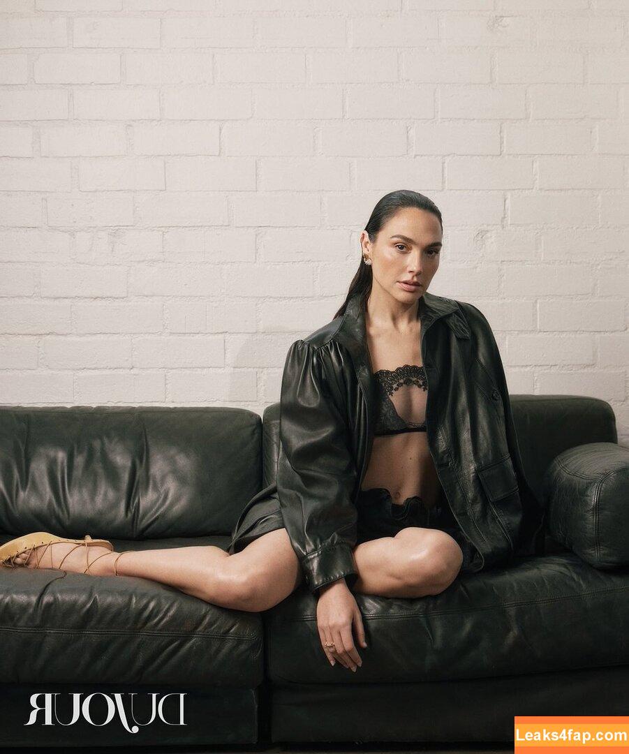 Gal Gadot / gal_gadot / https: / inked_hriss leaked photo photo #2159