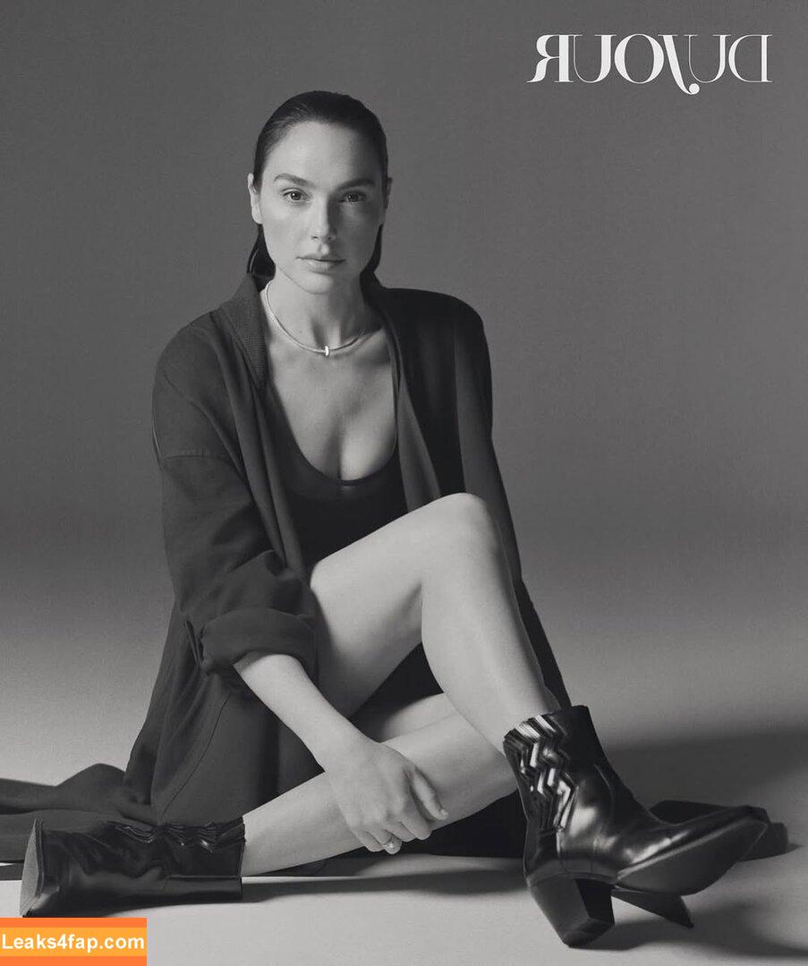 Gal Gadot / gal_gadot / https: / inked_hriss leaked photo photo #2161