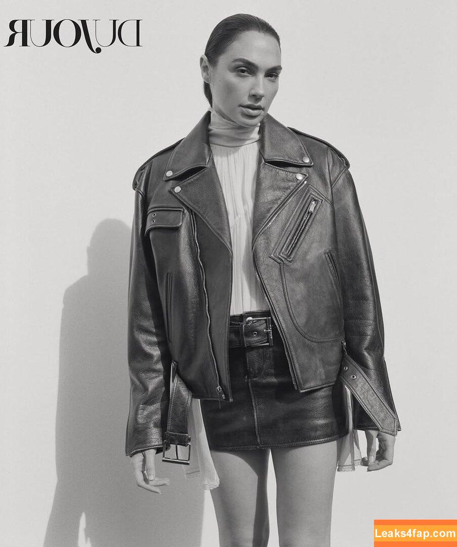 Gal Gadot / gal_gadot / https: / inked_hriss leaked photo photo #2163