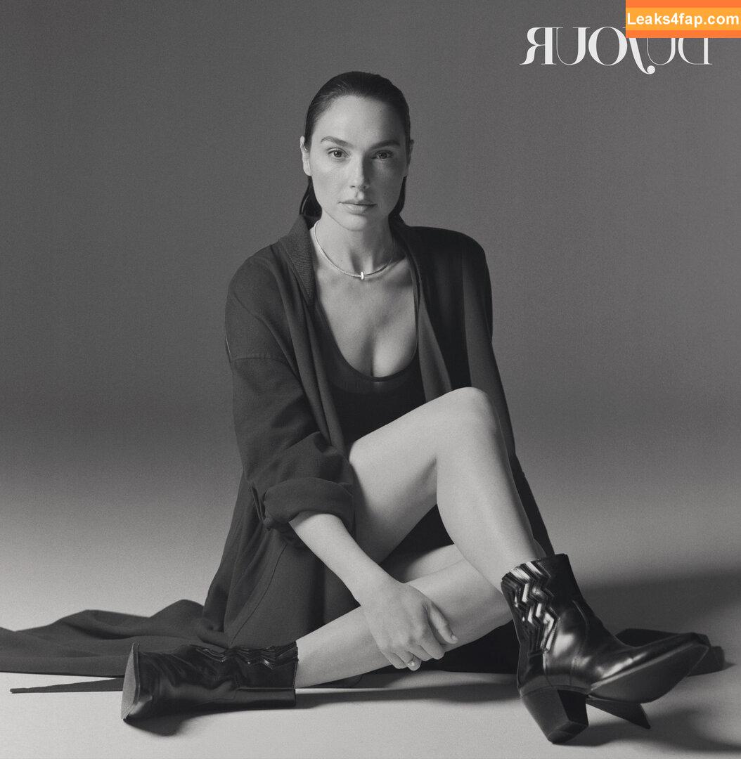 Gal Gadot / gal_gadot / https: / inked_hriss leaked photo photo #2169