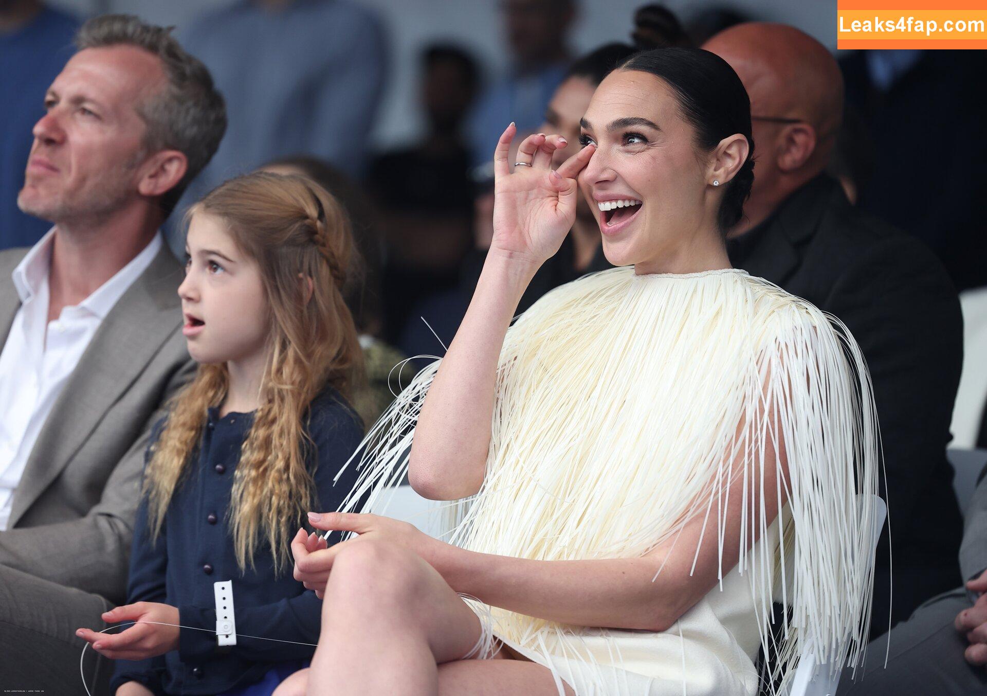 Gal Gadot / gal_gadot / https: / inked_hriss leaked photo photo #2193
