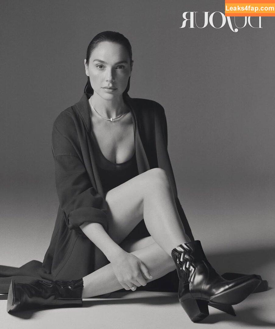 Gal Gadot / gal_gadot / https: / inked_hriss leaked photo photo #2225