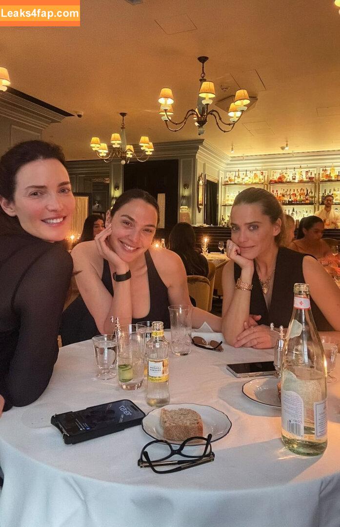 Gal Gadot / GalGadot / gal_gadot / inked_hriss leaked photo photo #2306
