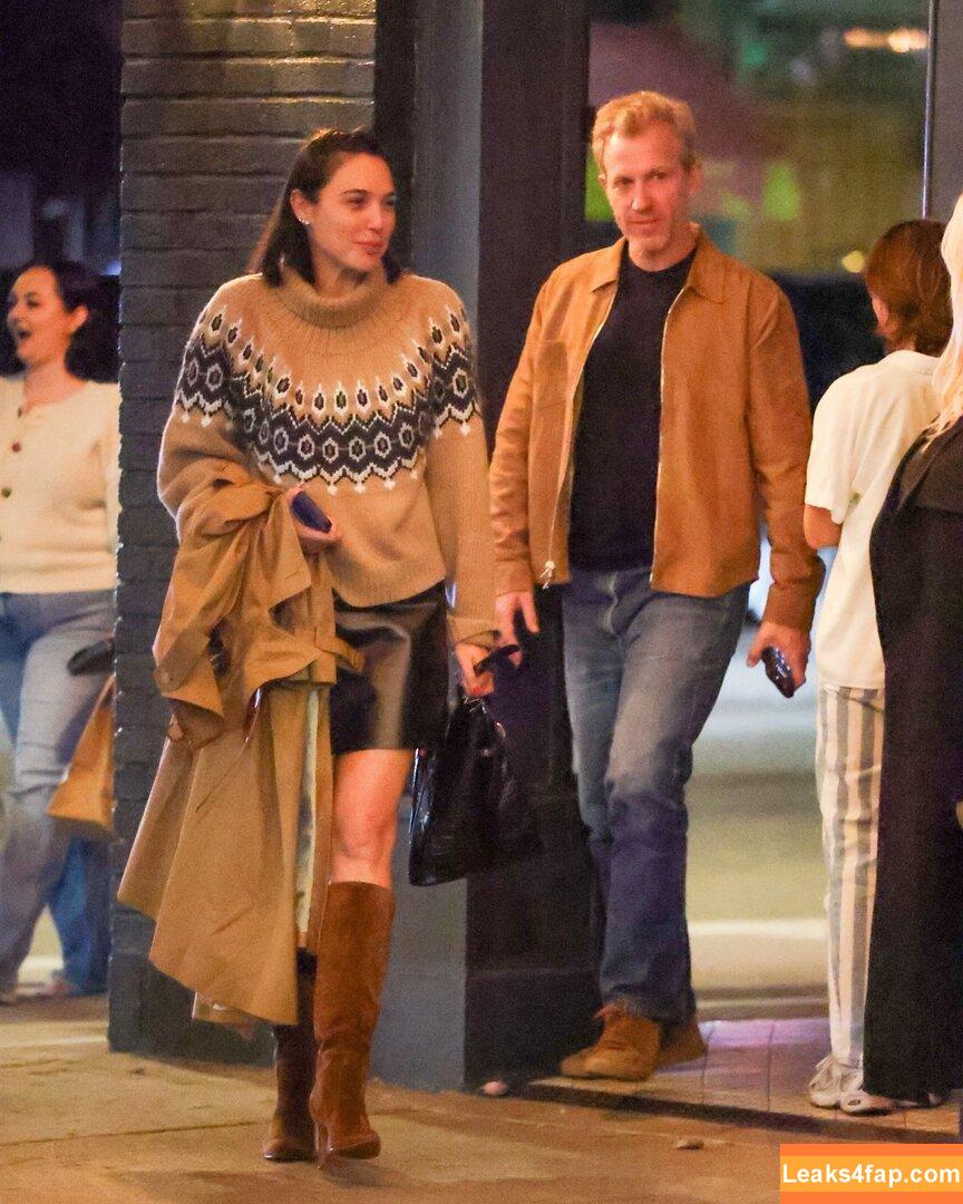 Gal Gadot / gal_gadot / https: / inked_hriss leaked photo photo #2369