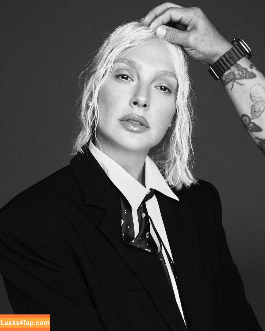 Gal Gadot / gal_gadot / https: / inked_hriss leaked photo photo #2377