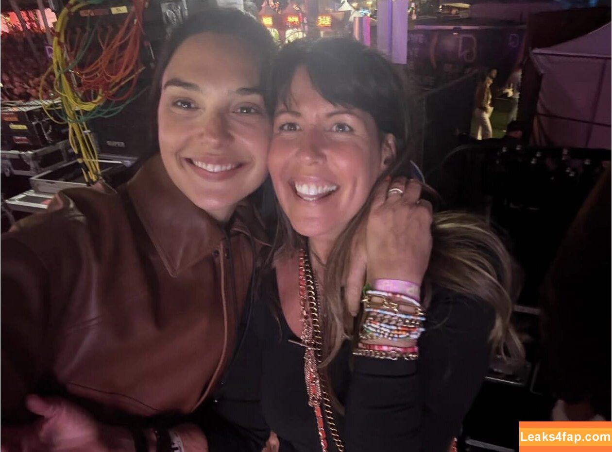 Gal Gadot / gal_gadot / https: / inked_hriss leaked photo photo #2383
