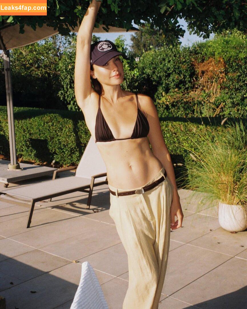 Gal Gadot / gal_gadot / https: / inked_hriss leaked photo photo #2392