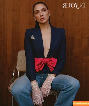 Gal Gadot photo #2170